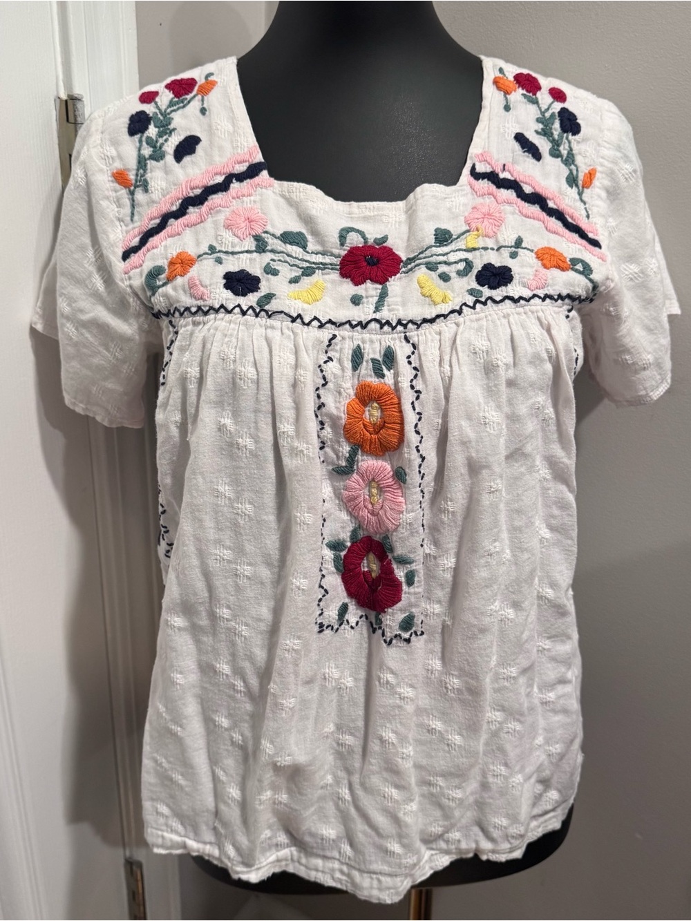 THML Floral Embroidered Peasant Top White Boho Cottagecore Festival Blouse